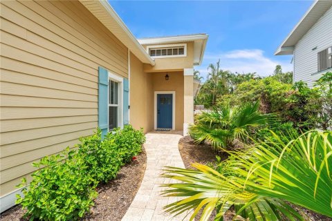 House in Holmes Beach, Florida 3 bedrooms, 144.18 sq.m. № 2116798 - photo 28