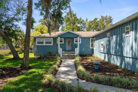 House in Homosassa, Florida 3 bedrooms, 232.81 sq.m. № 2102161 - photo 8