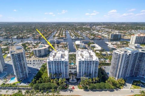 Condominio en venta en Fort Lauderdale, Florida, 2 dormitorios, 118.36 m2 № 1041010 - foto 1