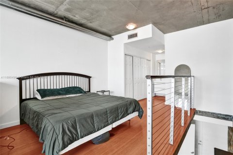 Condominio en venta en Miami, Florida, 1 dormitorio, 73.86 m2 № 1933445 - foto 9