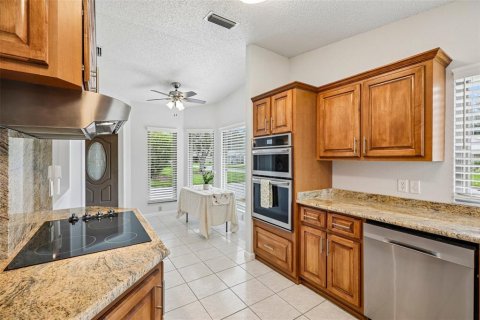 Casa en venta en The Villages, Florida, 2 dormitorios, 145.3 m2 № 2258455 - foto 15