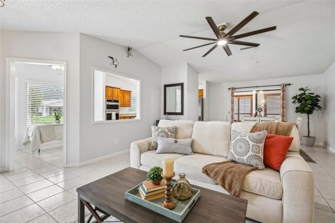 Casa en venta en The Villages, Florida, 2 dormitorios, 145.3 m2 № 2258455 - foto 7