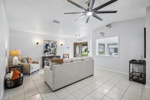 Casa en venta en The Villages, Florida, 2 dormitorios, 145.3 m2 № 2258455 - foto 4