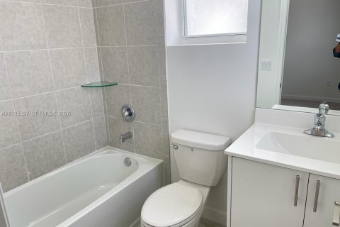 Touwnhouse à louer à Homestead, Floride: 3 chambres, 123.37 m2 № 1937340 - photo 13