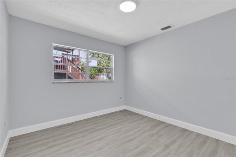 House in Maitland, Florida 4 bedrooms, 154.59 sq.m. № 1673327 - photo 17