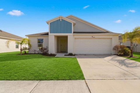 House in Lakeland, Florida 4 bedrooms, 171.68 sq.m. № 2103294