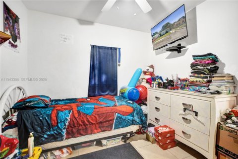 House in Miami, Florida 2 bedrooms, 73.86 sq.m. № 2000485 - photo 19