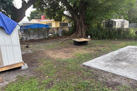 Casa en venta en Miami, Florida, 2 dormitorios, 73.86 m2 № 2000485 - foto 7