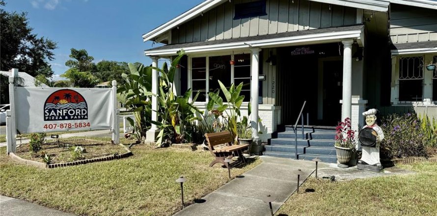 Propiedad comercial en Sanford, Florida № 1918584