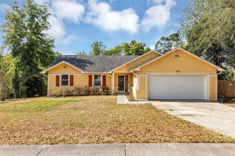 House in Orlando, Florida 3 bedrooms, 131.92 sq.m. № 1648072 - photo 1