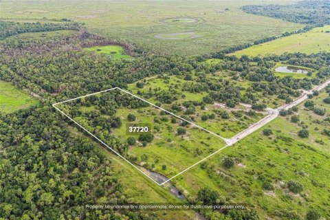 Terreno en venta en Myakka City, Florida № 2325034 - foto 3