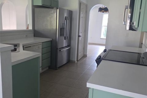 Villa ou maison à louer à Kissimmee, Floride: 3 chambres, 148.64 m2 № 2437340 - photo 6