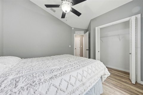 House in Weeki Wachee, Florida 3 bedrooms, 215.07 sq.m. № 2220399 - photo 28