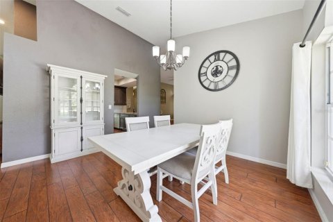 House in Weeki Wachee, Florida 3 bedrooms, 215.07 sq.m. № 2220399 - photo 19