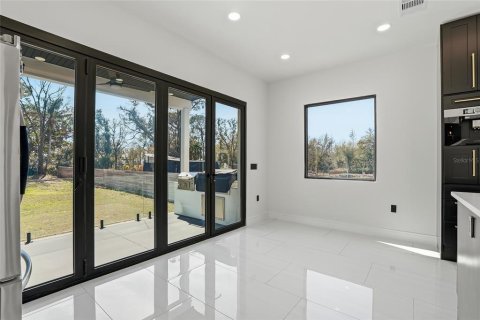 House in Tampa, Florida 6 bedrooms, 629.97 sq.m. № 2214332 - photo 18