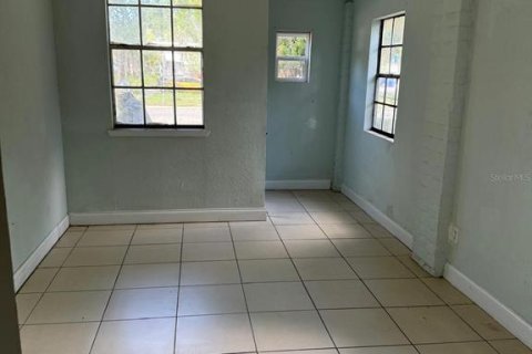 Villa ou maison à louer à Orlando, Floride: 4 chambres, 116.96 m2 № 1835237 - photo 3
