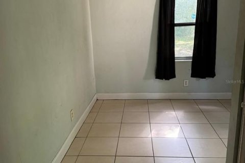 Villa ou maison à louer à Orlando, Floride: 4 chambres, 116.96 m2 № 1835237 - photo 2