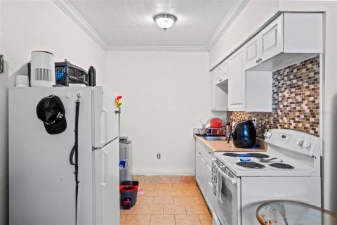House in Sanford, Florida 4 bedrooms, 124.02 sq.m. № 1854075 - photo 15