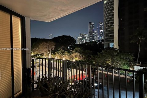 Снять в аренду кондоминиум в Майами, Флорида 1 спальня, 98.85м2, № 2044545 - фото 16