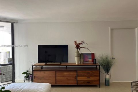 Снять в аренду кондоминиум в Майами, Флорида 1 спальня, 98.85м2, № 2044545 - фото 6