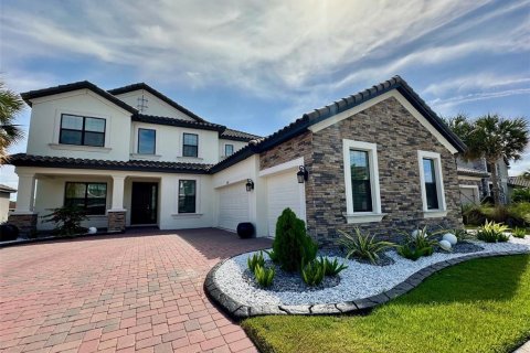 Casa en venta en Kissimmee, Florida, 5 dormitorios, 358.32 m2 № 1685479 - foto 9