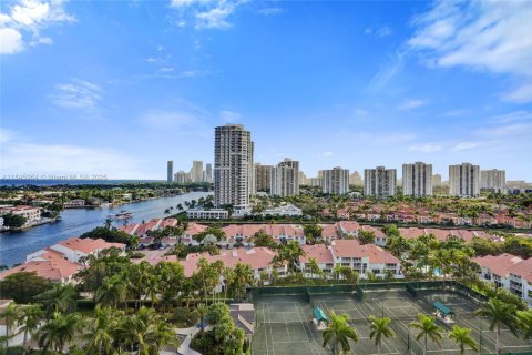 Condo in Aventura, Florida, 3 bedrooms  № 2020548