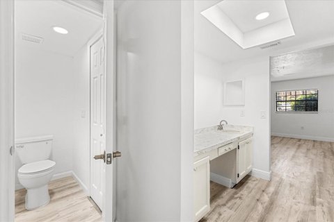 Condominio en venta en Leesburg, Florida, 3 dormitorios, 131.27 m2 № 1637514 - foto 12