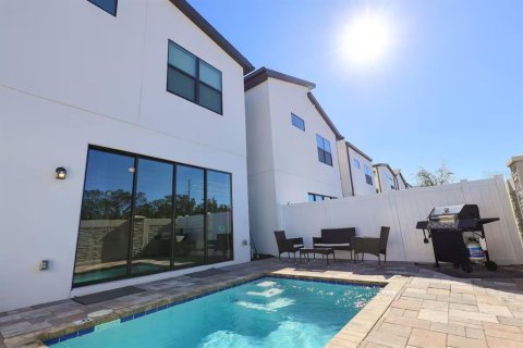 Townhouse in Davenport, Florida 4 bedrooms, 173.82 sq.m. № 2208391 - photo 19