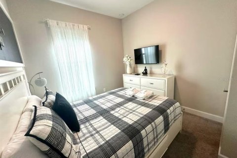 Townhouse in Davenport, Florida 4 bedrooms, 173.82 sq.m. № 2208391 - photo 10