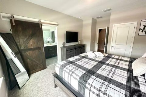 Townhouse in Davenport, Florida 4 bedrooms, 173.82 sq.m. № 2208391 - photo 12