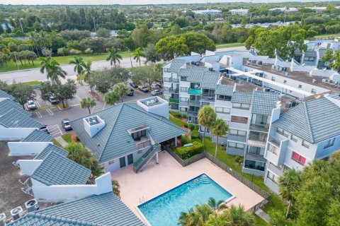 Condo in West Palm Beach, Florida, 1 bedroom  № 2375036 - photo 12