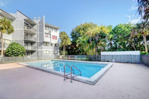 Condo in West Palm Beach, Florida, 1 bedroom  № 2375036 - photo 10