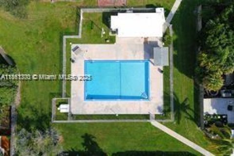 Adosado en venta en Miami, Florida, 4 dormitorios, 141.68 m2 № 1889438 - foto 22