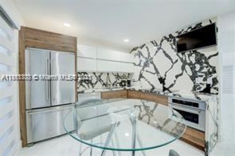 Adosado en venta en Miami, Florida, 4 dormitorios, 141.68 m2 № 1889438 - foto 10