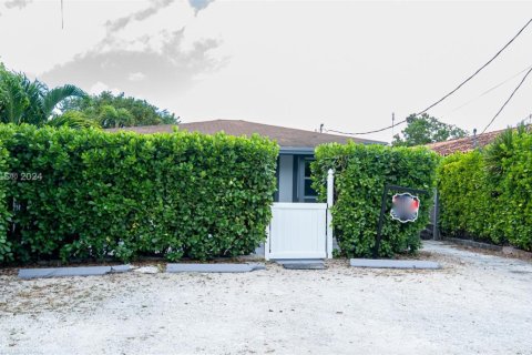 Villa ou maison à vendre à Miami, Floride: 3 chambres, 201.88 m2 № 1463033 - photo 3