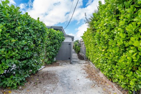 Villa ou maison à vendre à Miami, Floride: 3 chambres, 201.88 m2 № 1463033 - photo 5