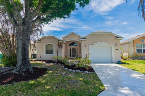 Villa ou maison à vendre à Port St. Lucie, Floride: 2 chambres, 143.07 m2 № 2191102 - photo 21