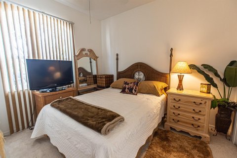 Villa ou maison à vendre à Port St. Lucie, Floride: 2 chambres, 143.07 m2 № 2191102 - photo 12