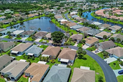 Villa ou maison à vendre à Port St. Lucie, Floride: 2 chambres, 143.07 m2 № 2191102 - photo 22