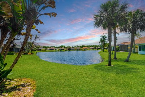 Villa ou maison à vendre à Port St. Lucie, Floride: 2 chambres, 143.07 m2 № 2191102 - photo 2