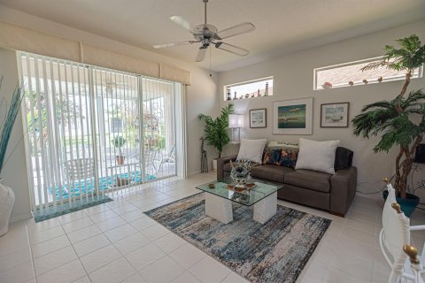 Villa ou maison à vendre à Port St. Lucie, Floride: 2 chambres, 143.07 m2 № 2191102 - photo 3