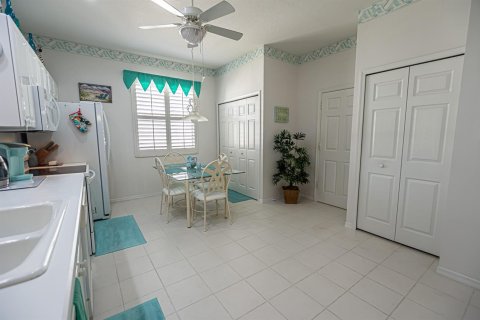 Villa ou maison à vendre à Port St. Lucie, Floride: 2 chambres, 143.07 m2 № 2191102 - photo 8