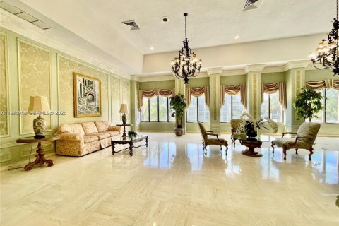 Condo in Hallandale Beach, Florida, 1 bedroom  № 2043382 - photo 12