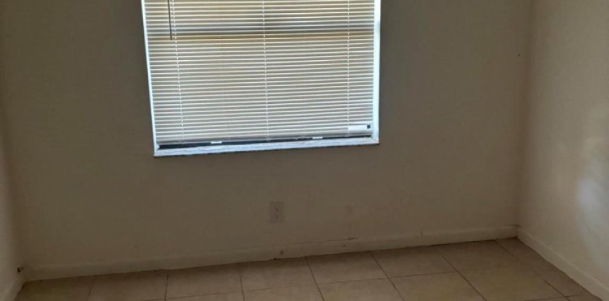 Adosado en Lake Worth, Florida 2 dormitorios, 68.28 m2 № 1224601