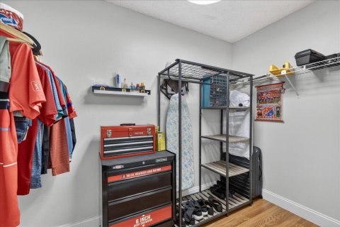 Condo in Lake Worth, Florida, 2 bedrooms № 2250548 - photo 19