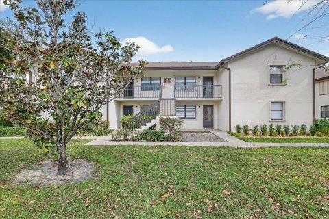 Condo in Lake Worth, Florida, 2 bedrooms № 2250548