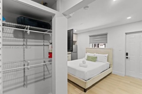 Casa en alquiler en Miami, Florida № 2085033 - foto 13