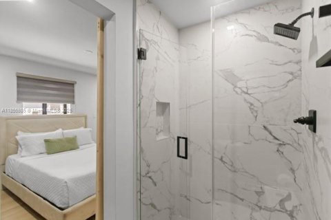Casa en alquiler en Miami, Florida № 2085033 - foto 17