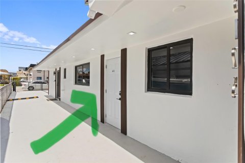 Estudio en Miami, Florida № 2085033