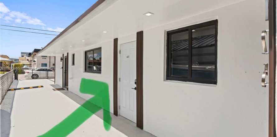 Estudio en Miami, Florida № 2085033